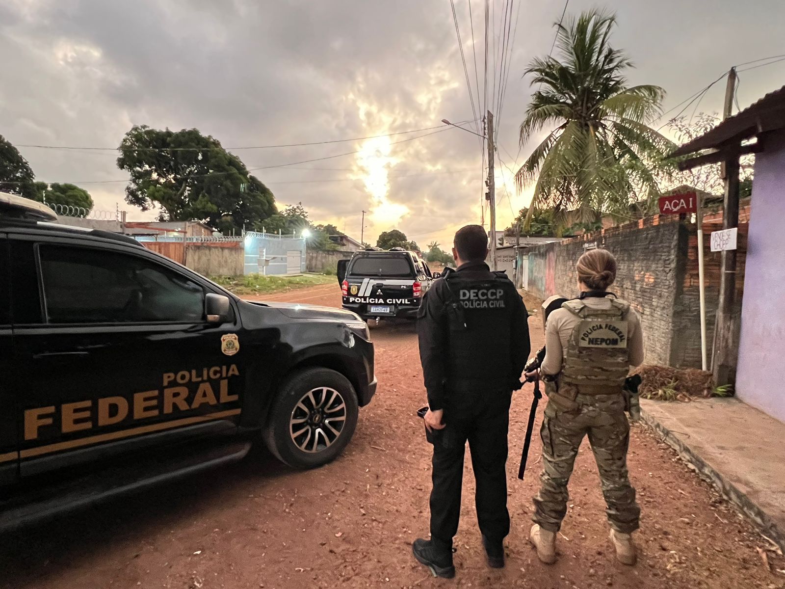 EM MACAPÁ, AÇÃO CONJUNTA ENTRE AS POLÍCIAS CIVIS DO AMAPÁ E DO PARÁ E A POLÍCIA FEDERAL RESULTA NA PRISÃO DE UM DOS ENVOLVIDOS NO SEQUESTRO DA LANCHA EM PORTO DE MOZ-PA 
